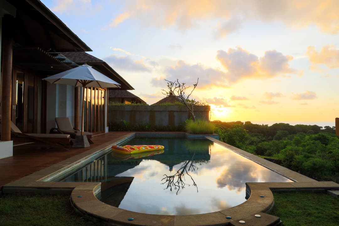 Villa Rentals in Bali: Investor's Guide to Mid/Long-Term vs Short-Term Stays